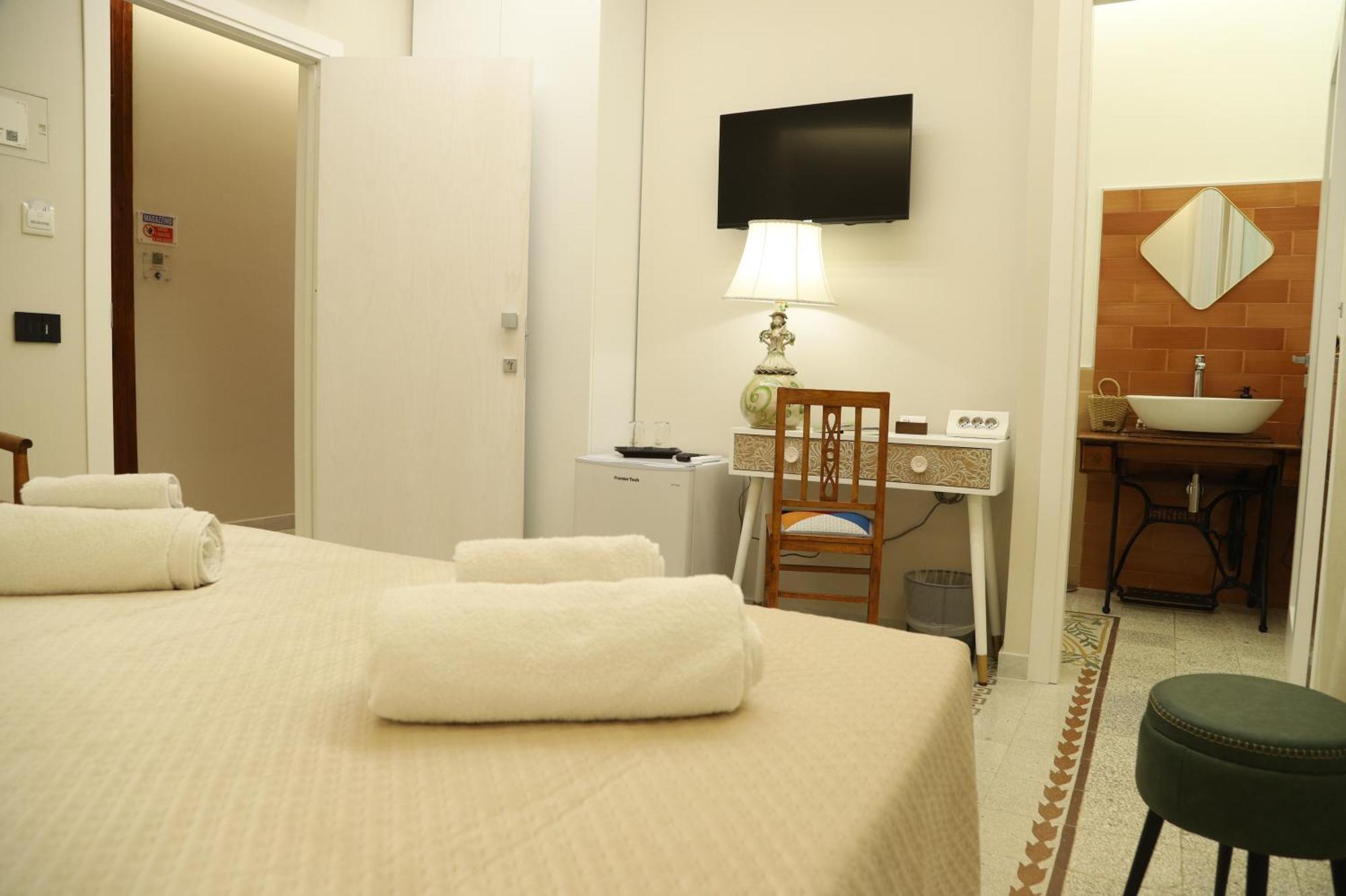 Bed and Breakfast Le Tre Ninfe Cinisi Esterno foto